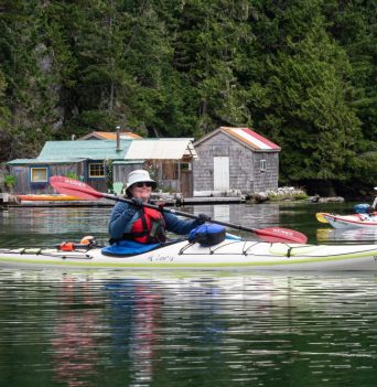 Guests kayaking at paddlers inn