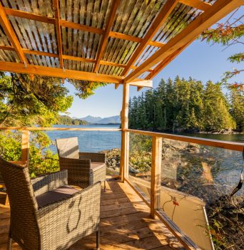 Outdoor lounge overlooking the ocean